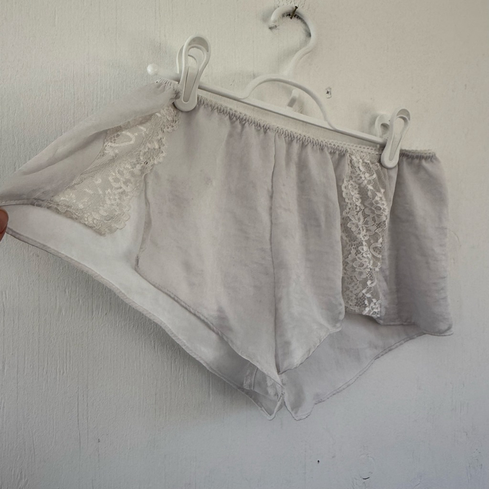 Vintage Style MGT Ivory Lace Trim Tap Shorts Sleep Pajama Bottoms - Size M - Picture 3 of 8